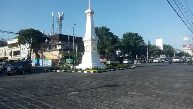 Mitos Ilmu Hitam Luntur Saat Melintasi Plengkung Gading