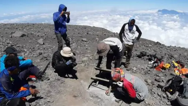 Mengenang Perjuangan Soe Hok Gie dari Prasasti