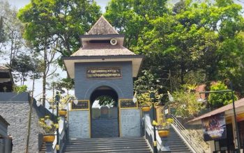 Alasan Kenapa Gunung Kawi Terkenal