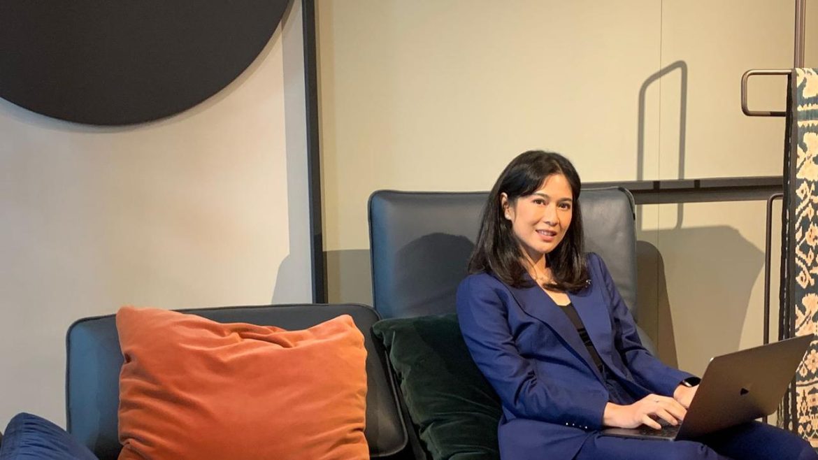 Dian Sastrowardoyo Dekorasi Rumah Pakai Barang Antik