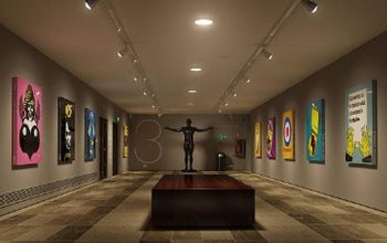 Miliarder Dilarang Koleksi Barang Antik Seumur Hidup