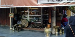 Berburu Barang Antik di Pasar Triwindu Solo